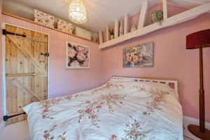 Photo 16- click for photo gallery